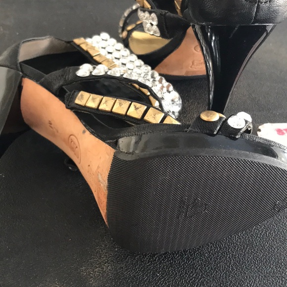 Gorgeous embellished open toe sandal heels - Picture 4 of 4